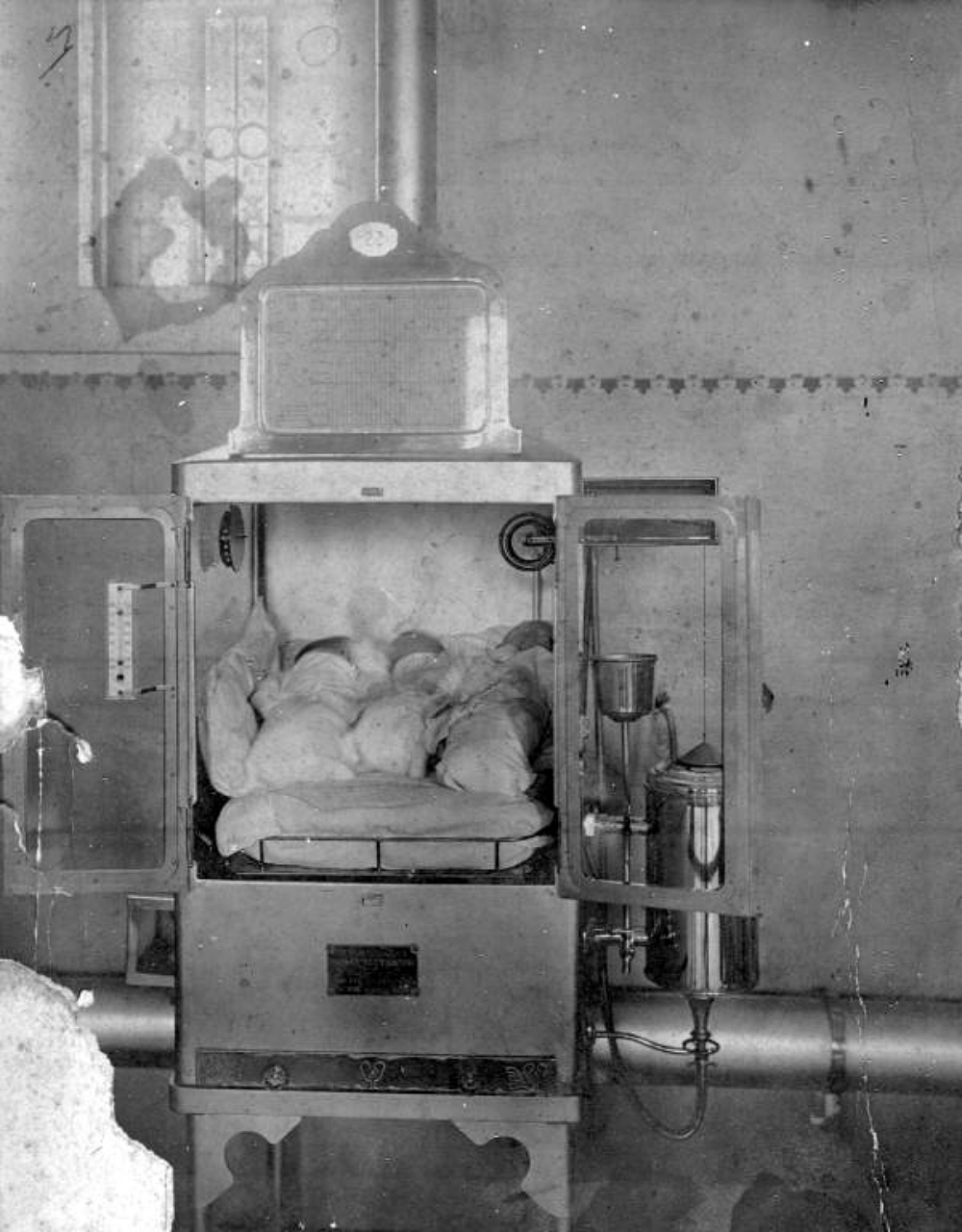 6 Things That Were Really Different When They Were First Invented