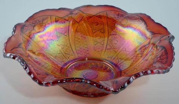 Antique Spotlight: Carnival Glass
