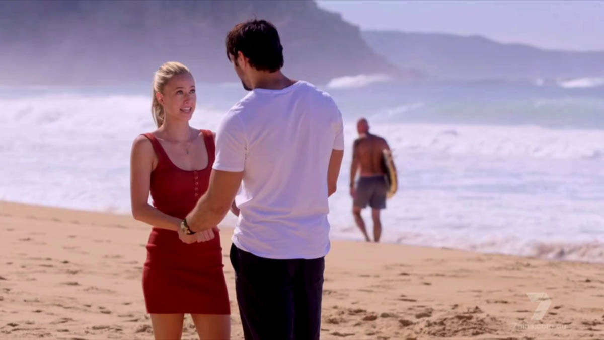 Casey is bitterly disappointed. John is forced to own up. Sonny struggles with intimacy.