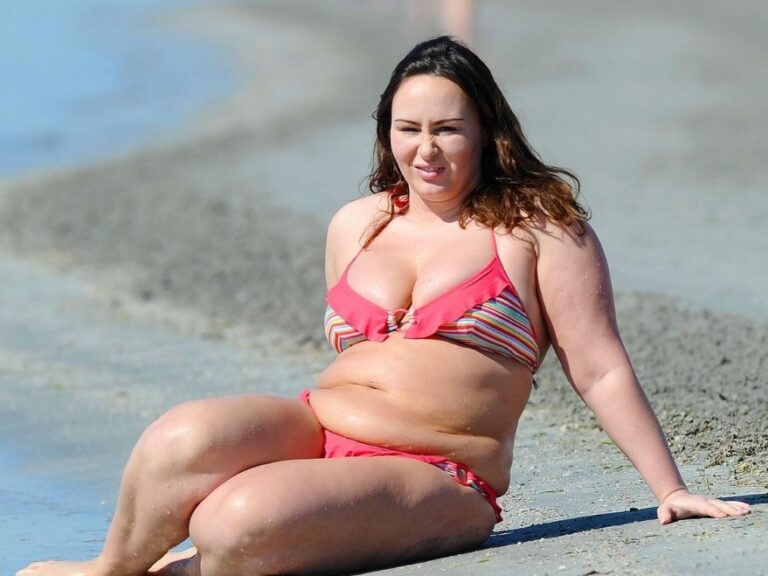 Double Take Moment: Bikini Throwback Has Fans Questioning Their Eyes