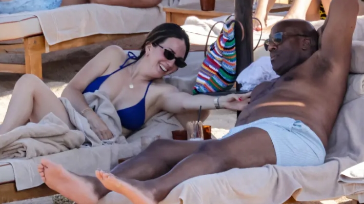 Famous Couple Enjoys a Relaxing Beach Day!: Can You Recognize Them?