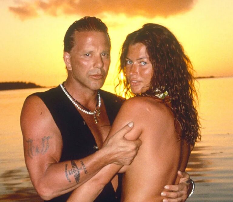 Hollywood Actor and Supermodel Captured Together in a Rare Throwback Photo: Do You Recognize Them?