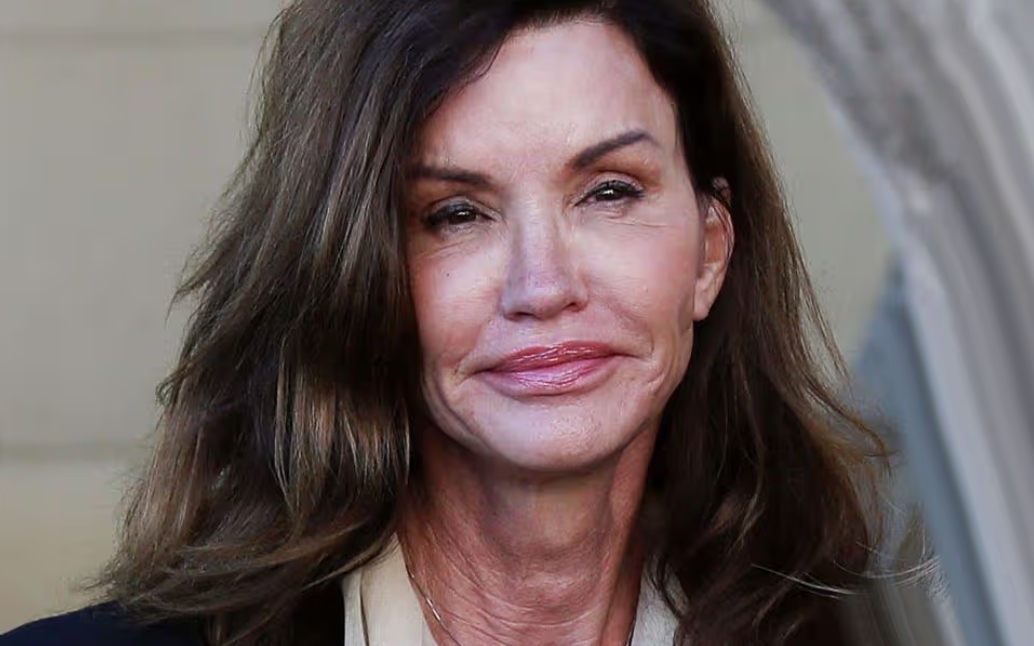 Legendary Supermodel Spotted in Rare Bikini Moment!: Who Is She?