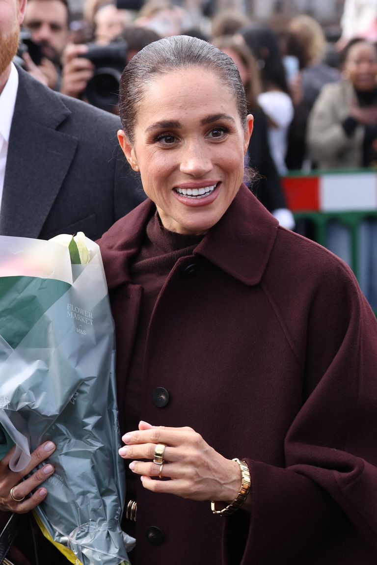 Prince Harry and Meghan Markle Make First Joint Appearance in Nottingham Since Returning to the UK — Body-Language Expert Identifies Five Signals — Photos