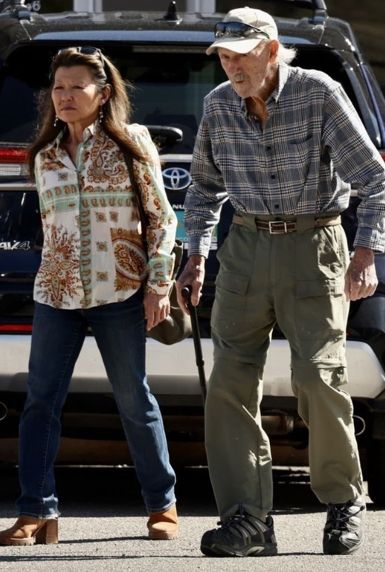 Rare Throwback of a Hollywood Legend and His Wife!: Can You Recognize This Couple?