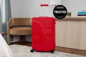 Should You Use a Suitcase With Two Wheels or Four? Here’s What Flight Attendants and Frequent Fliers Say
