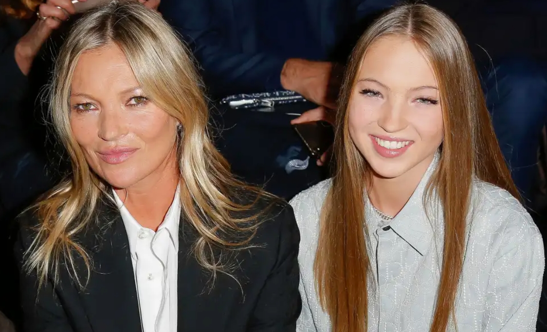 Supermodel Mom and Daughter Spotted Together!: Can You Tell Who They Are?