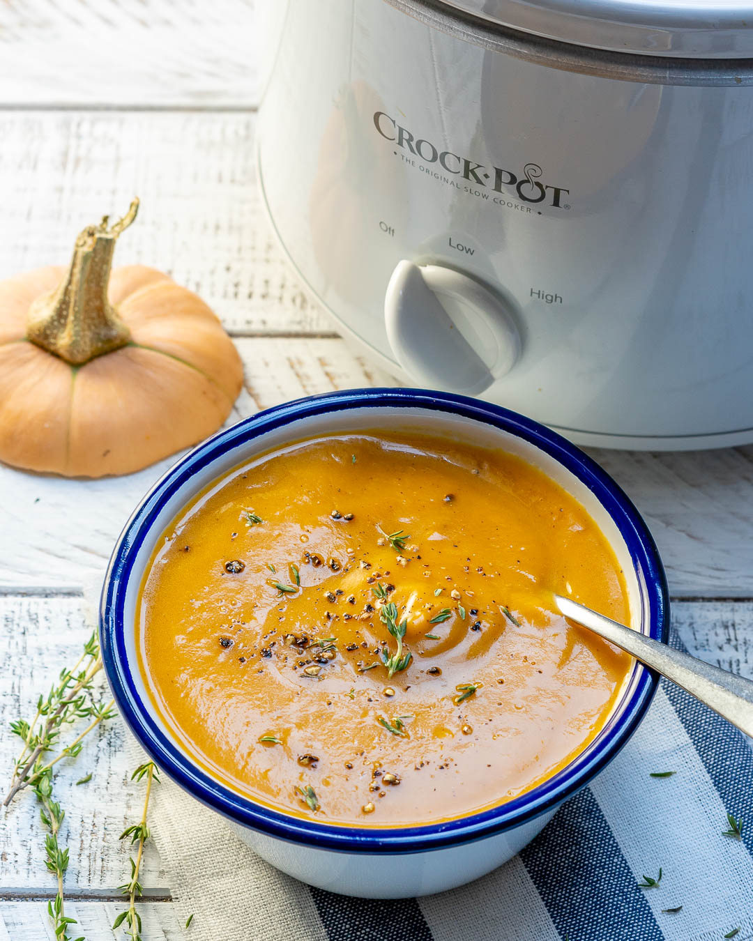 This Crock-pot Butternut Squash Soup Helps Reduce Inflammation and Boost Collagen Production!