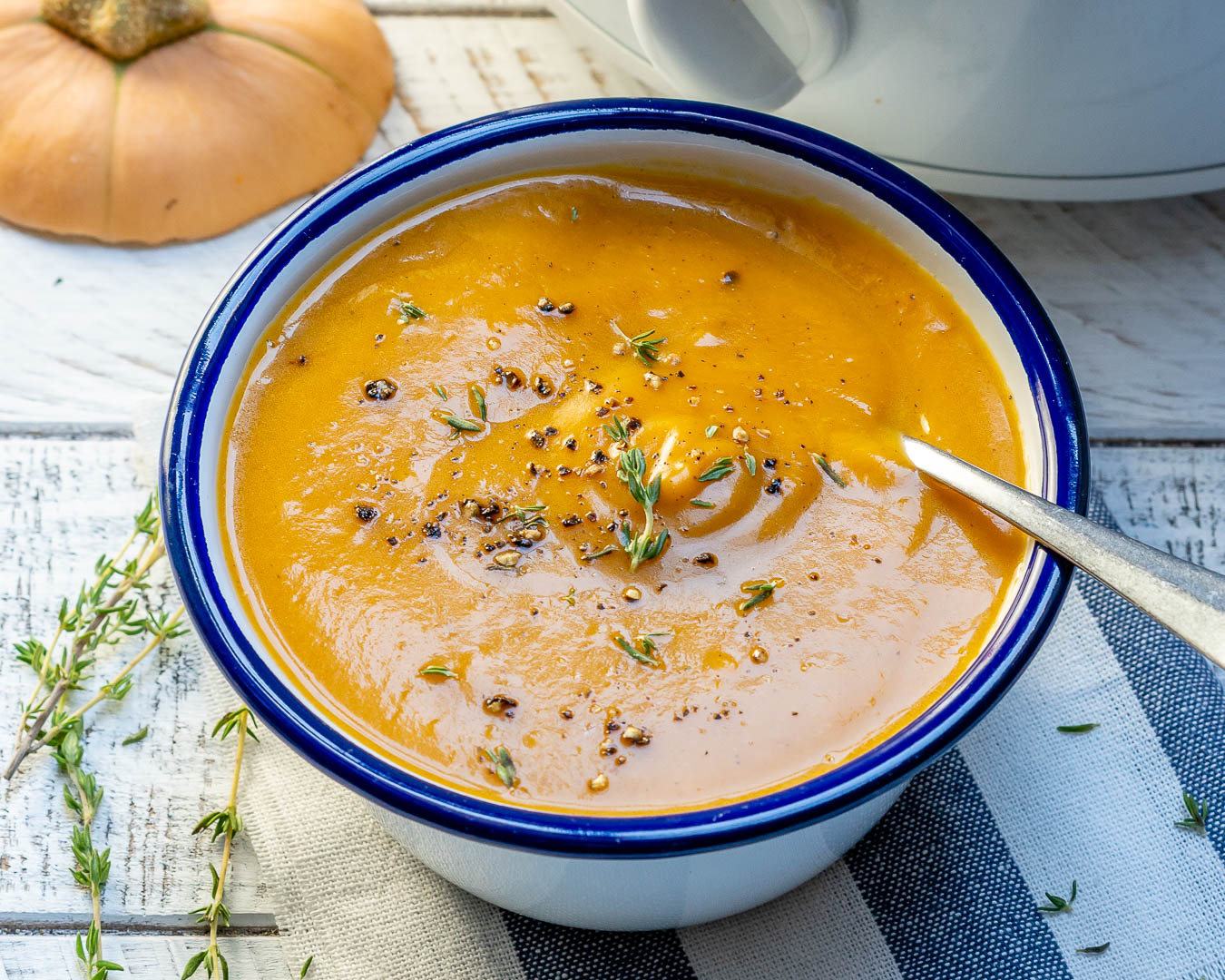 This Crock-pot Butternut Squash Soup Helps Reduce Inflammation and Boost Collagen Production!