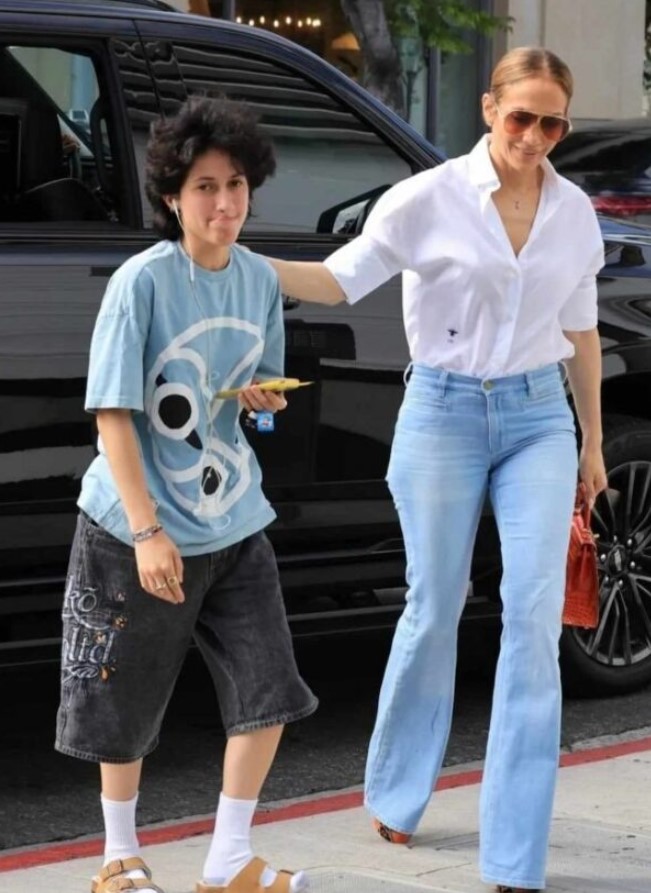 This Star Reveals Her Daughter With Marc Anthony: ”With A Mustache And In Baggy Clothes!”
