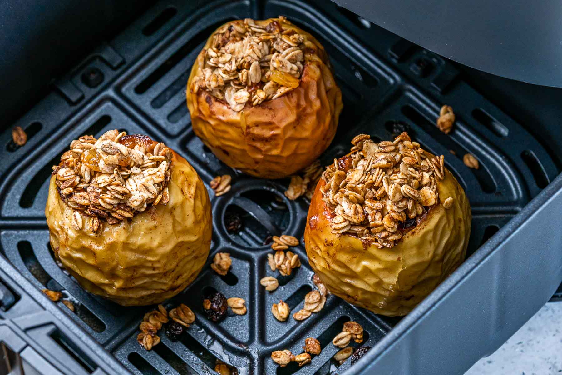 [VIDEO] Air-Fryer Baked Apples