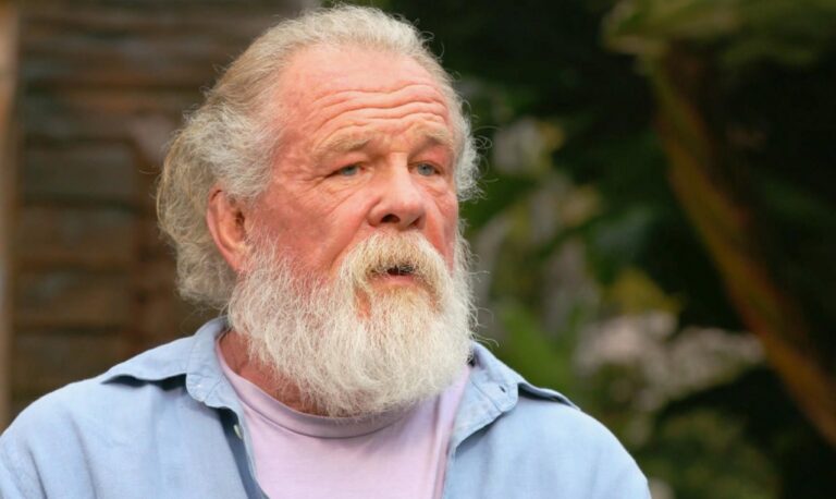 Who Is He?: Rare Paparazzi Photo Shows the 85-Year-Old Hollywood Legend Almost Unrecognizable!